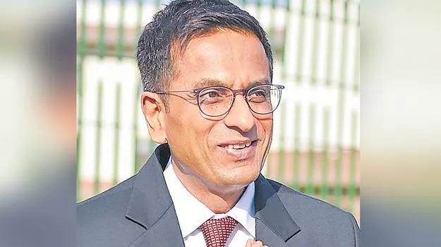 Justice Chandrachud: కుమార్తెలకు అనారోగ్య సమస్యలు