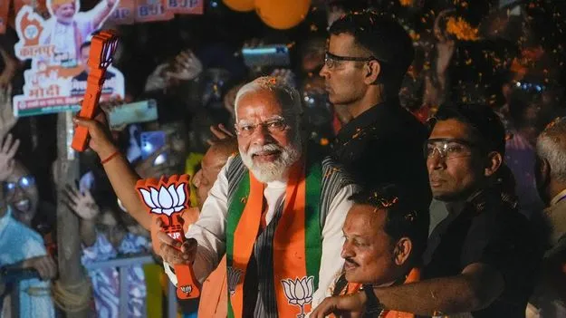 లోక్‌సభ ఎన్నికల వ్యయంలో బీజేపీనే టాప్‌