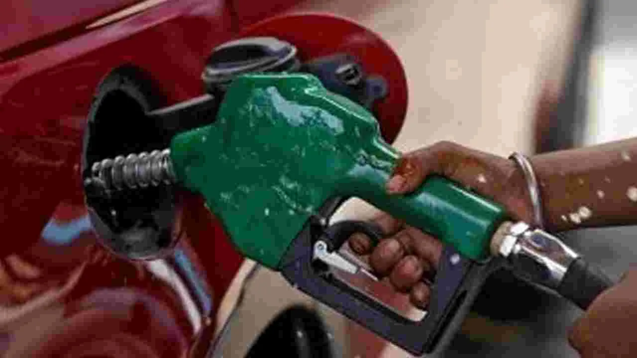 New Delhi: ప్రజాగ్రహానికి తలవంచిన ఢిల్లీ సర్కారు
