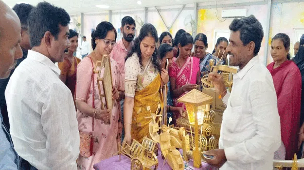 ఉత్పత్తులకు మార్కెటింగ్‌ కల్పిస్తాం