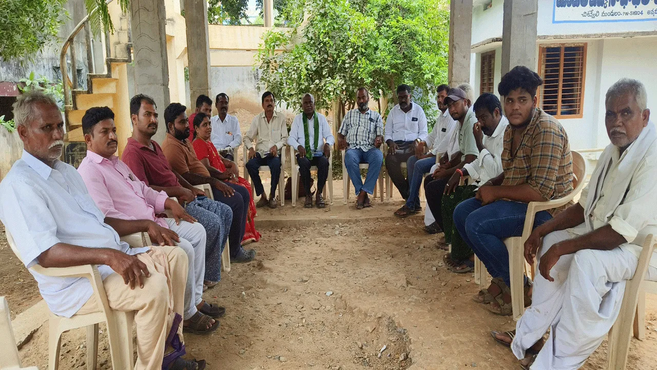 దళారీ వ్యవస్థను రద్దు చేయాలి 