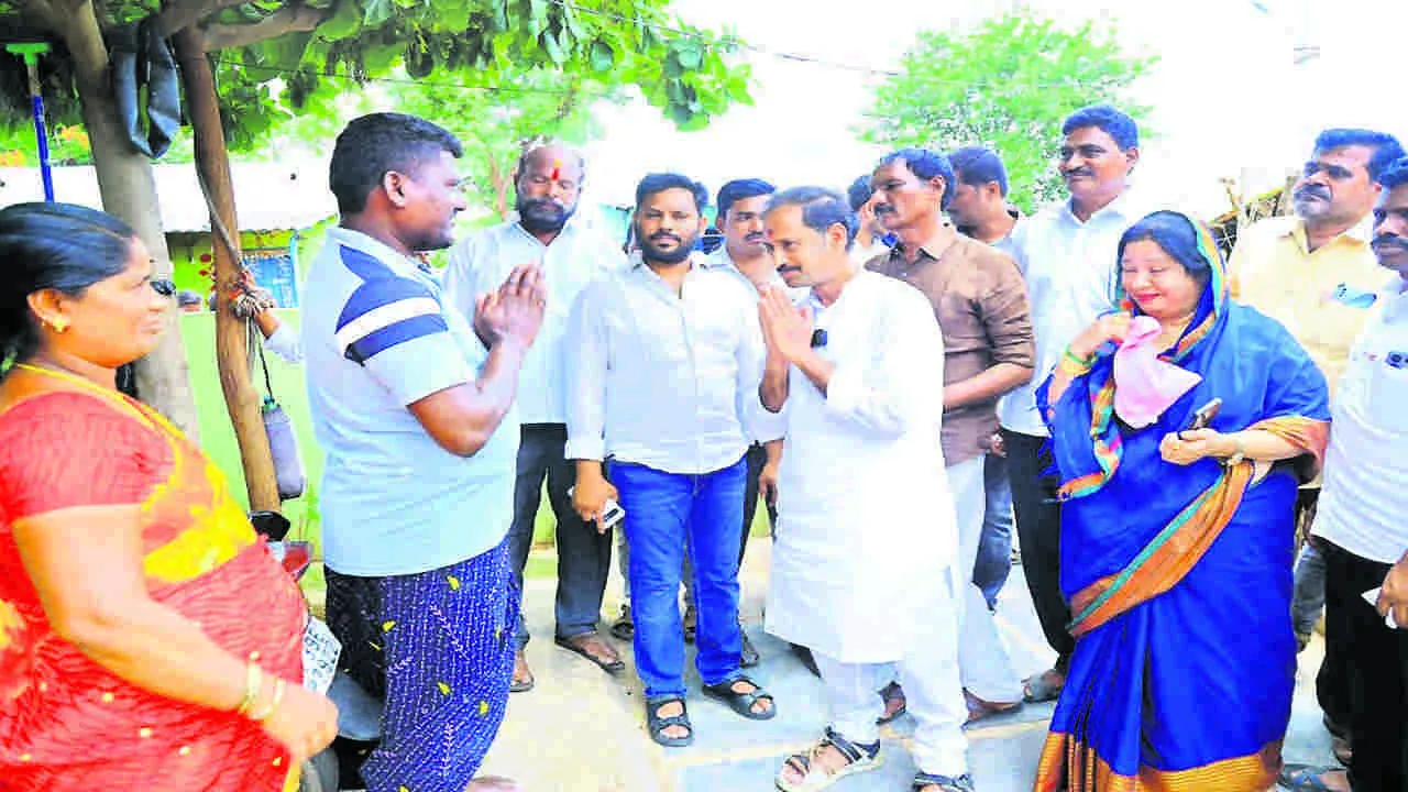 MLA: రెండో రోజూ ‘మనింటికి మన ఎమ్మెల్యే’