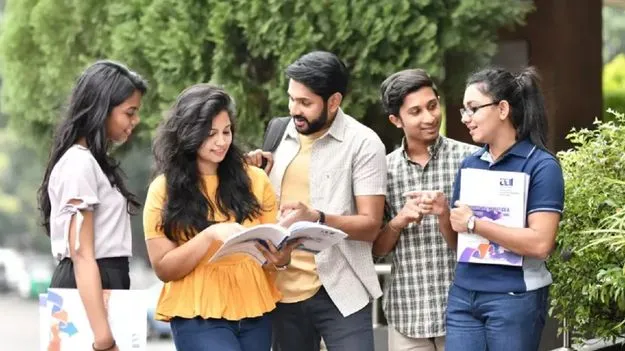 Engineering Colleges: 171 ఇంజనీరింగ్‌ కాలేజీల్లో 1,07,218 సీట్లు
