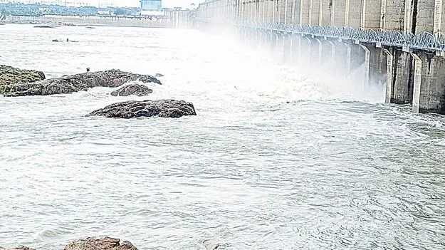 Heavy Rains: ఆల్మట్టికి భారీ వరద