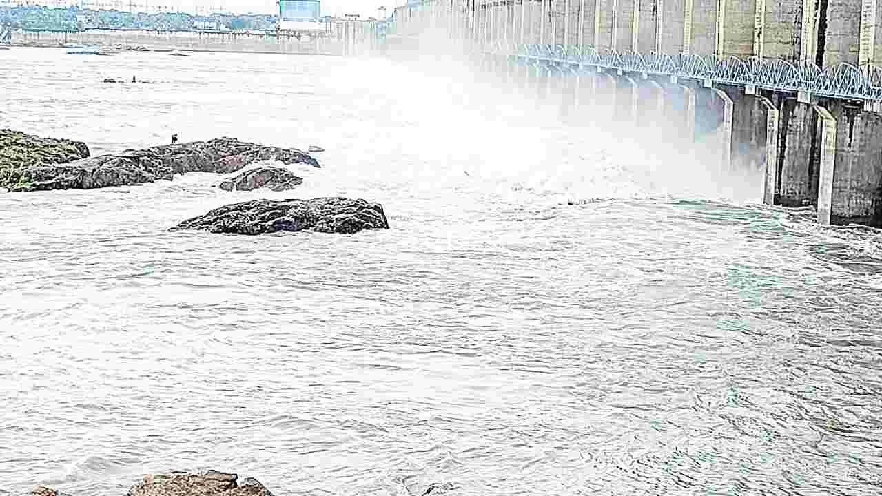 Heavy Rains: ఆల్మట్టికి భారీ వరద