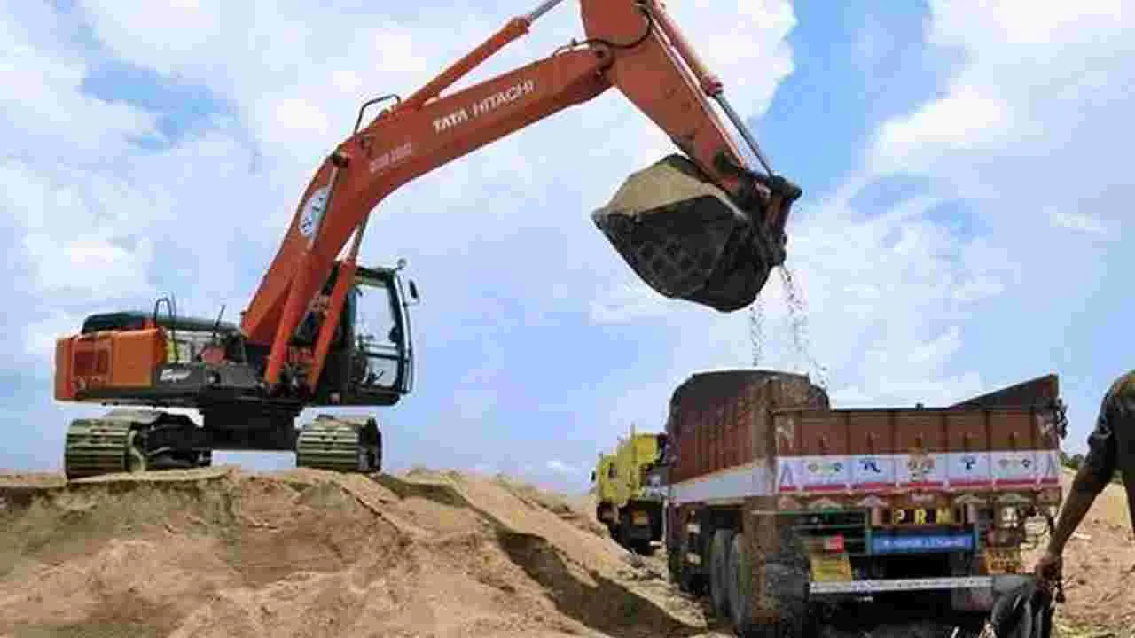 Sand Mining: ఇసుక తవ్వకాలపై నిఘా కరవు