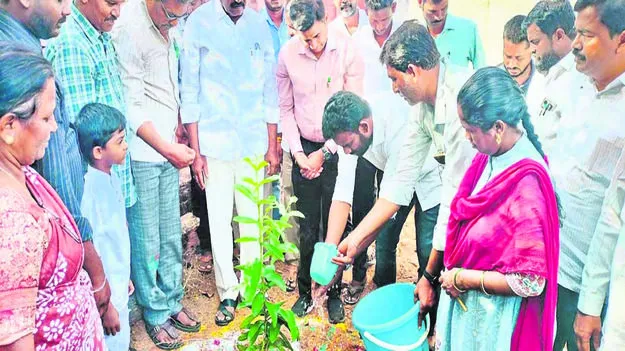 JSREE RAM: మొక్కలు నాటి సంరక్షిద్దాం