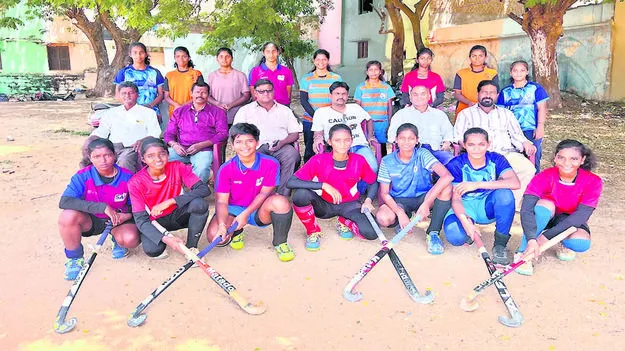 HOKEY: బాలికల హాకీ జిల్లా జట్టు ఎంపిక