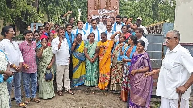 తెలంగాణ ఉద్యమకారుల హామీలు నెరవేర్చాలి