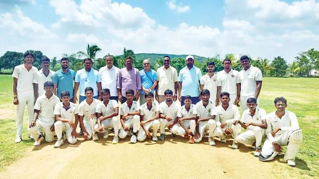 వన్‌డే లీగ్‌ చాంపియన్‌ మహబూబ్‌నగర్‌