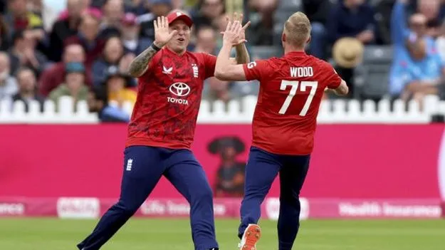 ఇంగ్లండ్‌దే సిరీస్‌