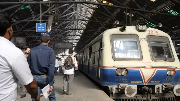 రైల్వేలో 6,374 పోస్టుల భర్తీకి చర్యలు