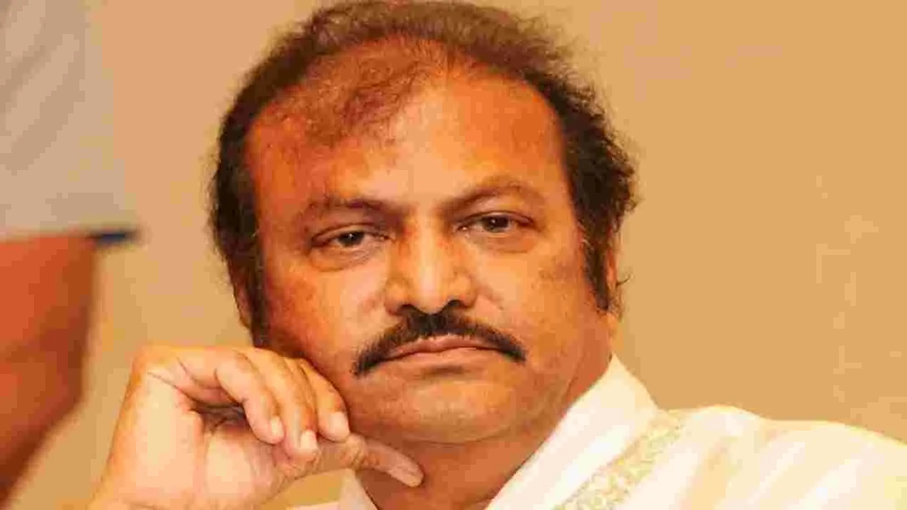Manchu Mohan Babu: మోహన్‌బాబు దాడి కేసుపై స్థాయీ నివేదిక ఇవ్వండి: హైకోర్టు