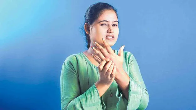 అరచేతుల్లో దురద ప్రమాదమా