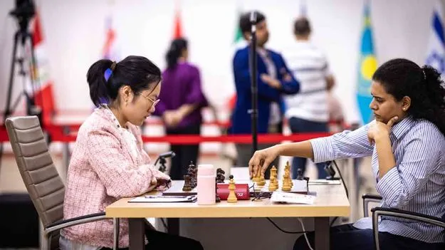 Womens Chess World Cup: తొలి గేమ్‌లో హంపి గెలుపు
