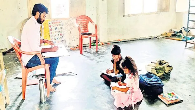 విద్యార్థుల చేరికలో వెనుకబడి