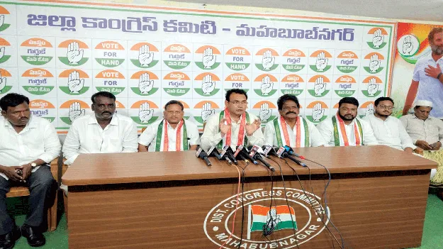 రిజర్వేషన్లు అడ్డుకుంటే పుట్టగతులుండవ్‌