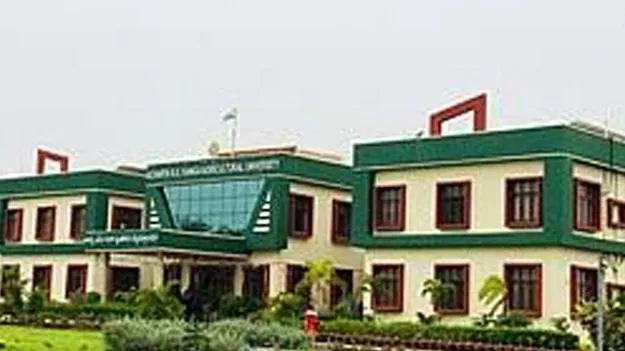 NG Ranga Agricultural University: ఉద్యోగ విరమణ వయసు పెంపు కోసం రాయ‘బేరాలు’