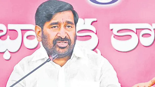 Jagadish Reddy: ఆమె గురించి మాట్లాడటం వృధా అని కేసీఆర్‌కు చెప్పా..