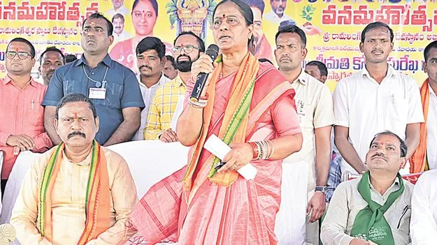 Konda Surekha: అన్ని గ్రామాల్లో హనుమాన్ ఆలయాల నిర్మాణం
