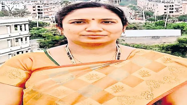 పాఠశాల పునఃప్రారంభం రోజే హాజరుకావాలి