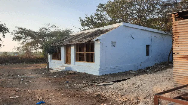 నిరుపయోగంగా పోలీస్ సబ్ సెంటర్