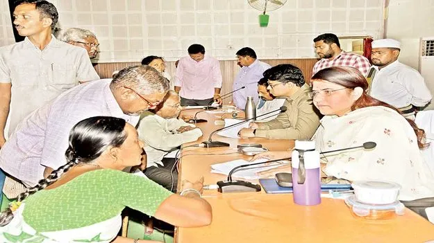 సమస్యల పరిష్కారంలో జాప్యం తగదు