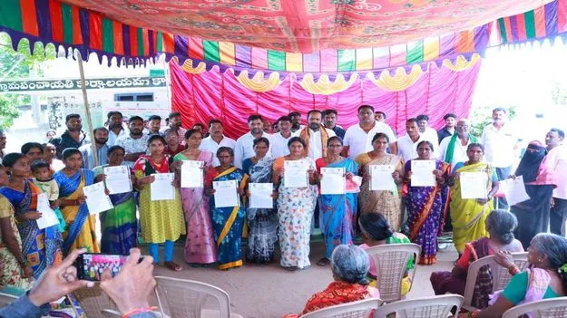 సన్నబియ్యం ఇచ్చిన ఘనత కాంగ్రెస్‌ ప్రభుత్వానిది 