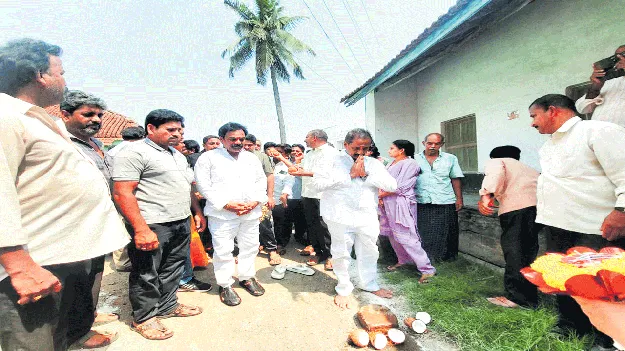 గ్రామాభివృద్ధికి ప్రభుత్వం పెద్దపీట