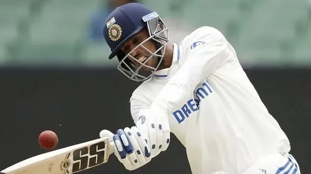 రాణించిన తనుష్‌