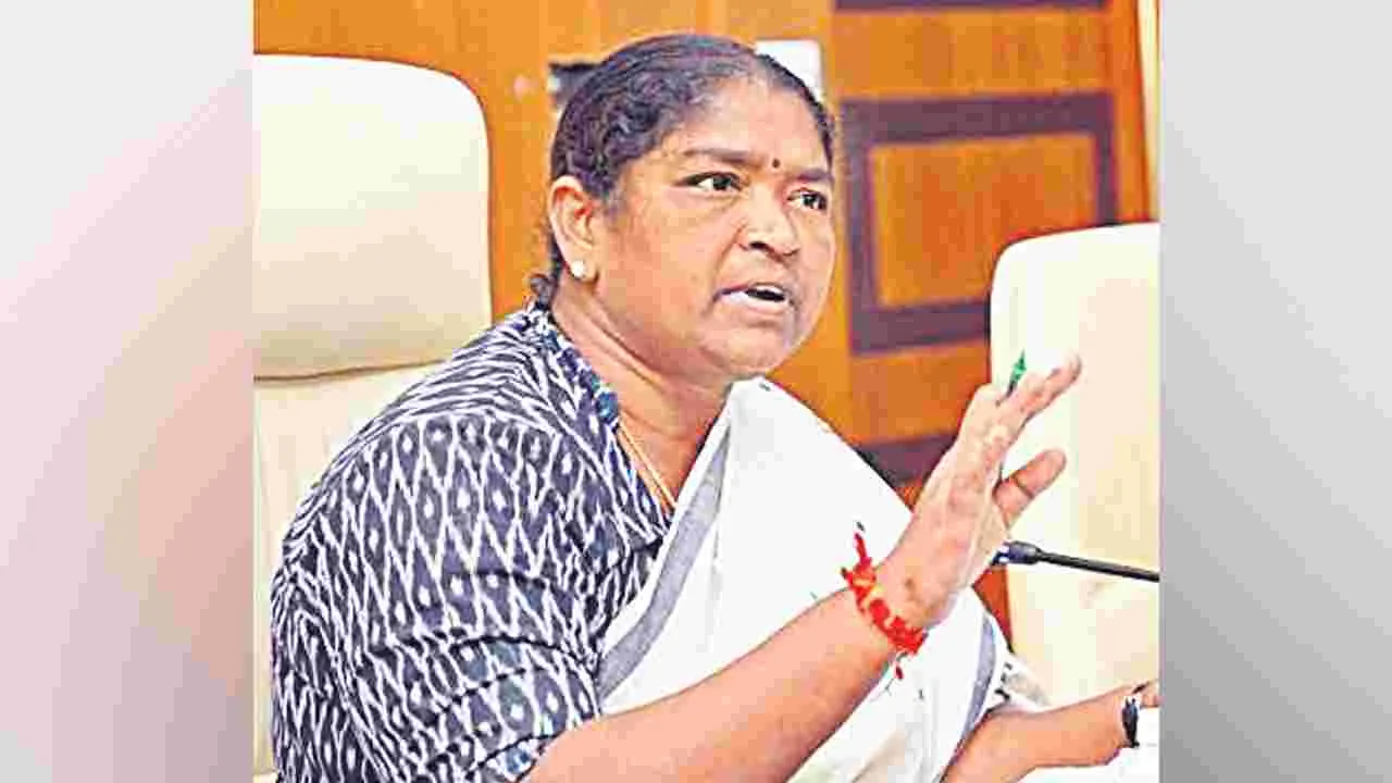 Seethakka: అవినీతి సొమ్ముతో విదేశాల్లో ‘చానళ్లు’