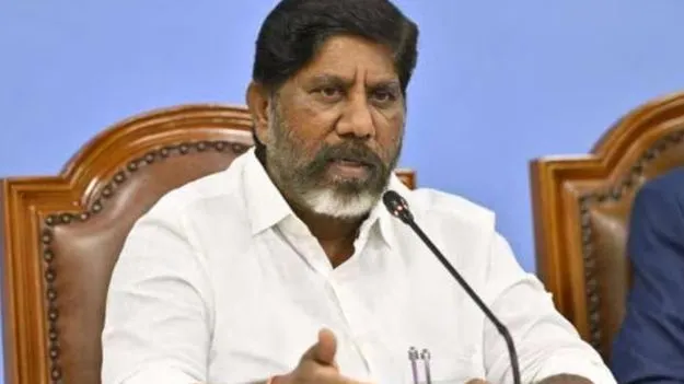 Bhatti Vikramarka: గడువులోగా ప్రాజెక్టులు నిర్మించాలి: భట్టి