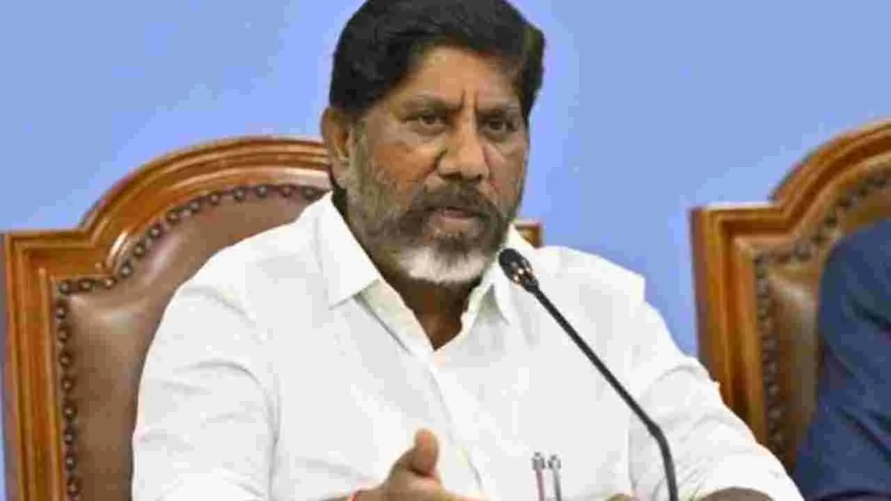 Bhatti Vikramarka: గడువులోగా ప్రాజెక్టులు నిర్మించాలి: భట్టి