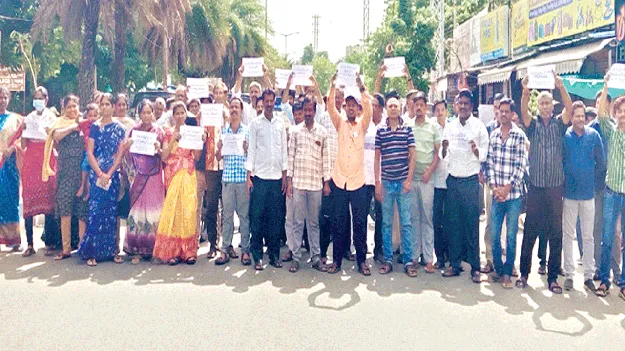 ఉపాధ్యాయ పోస్టులను భర్తీ చేయాలి