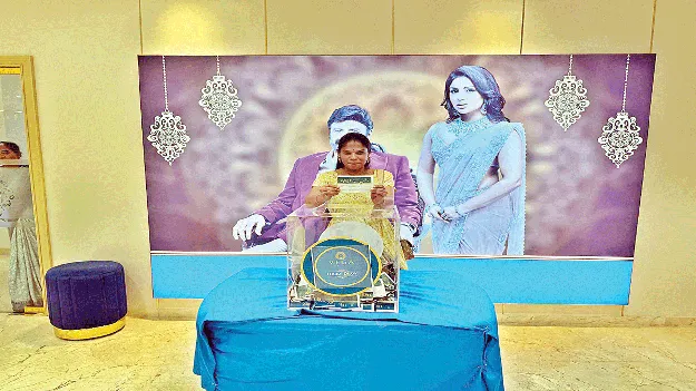 వేగ జ్యూవెలర్స్‌ లక్కీ డ్రా విజేతలు వీరే..