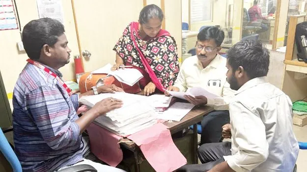 చేనేత కార్మికులకు చేయూత