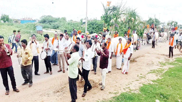 వర్షాలు సమృద్ధిగా కురవాలి అంజన్నా..