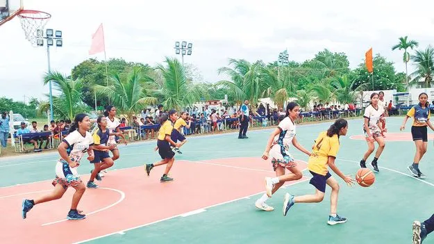 ఉత్సాహంగా అంతర్రాష్ట్ర స్థాయి  బాస్కెట్‌ బాల్‌ పోటీలు 