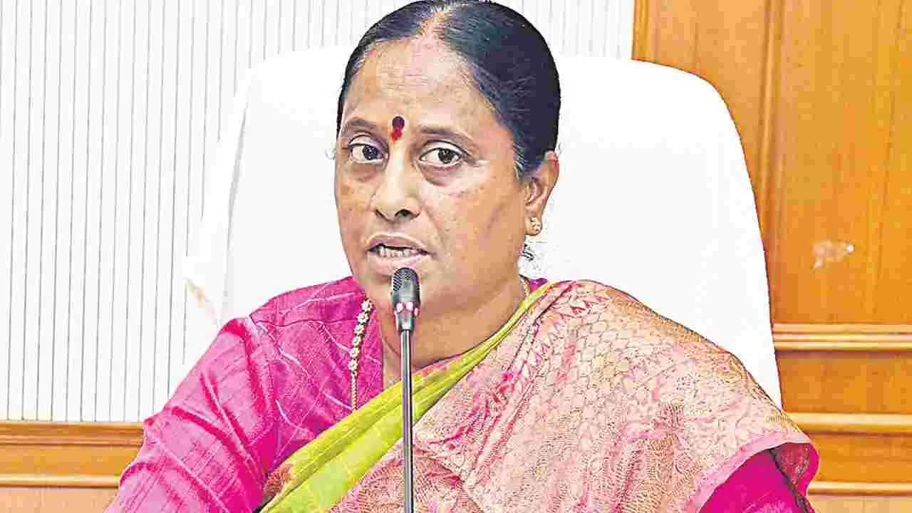 Konda Surekha: ఆలయాల  బడ్జెట్‌కు  ప్రభుత్వ అనుమతి తప్పనిసరి