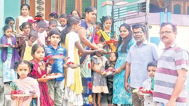 బడి పండుగకు వేళాయె