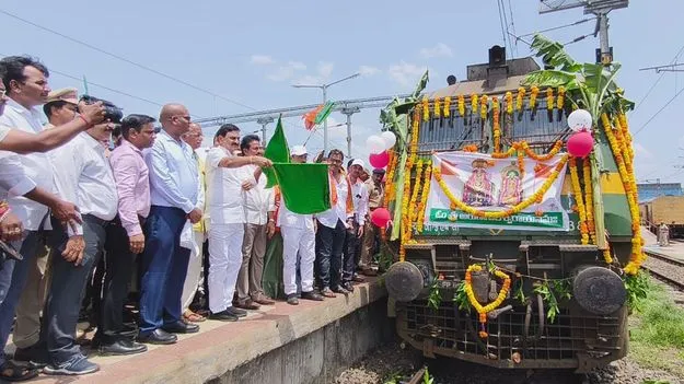 అరుణాచలం రైలుకు పచ్చ జెండా