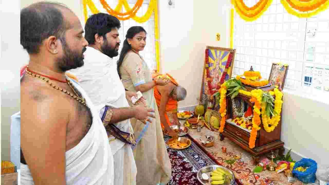 విజయవాడలో అత్యాధునిక పోలీస్ స్టేషన్ను ప్రారంభించిన హోంమంత్రి అనిత