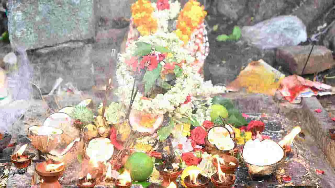 Nag Panchami: నాగ పంచమి.. ఆలయాలకు పోటెత్తిన భక్తులు