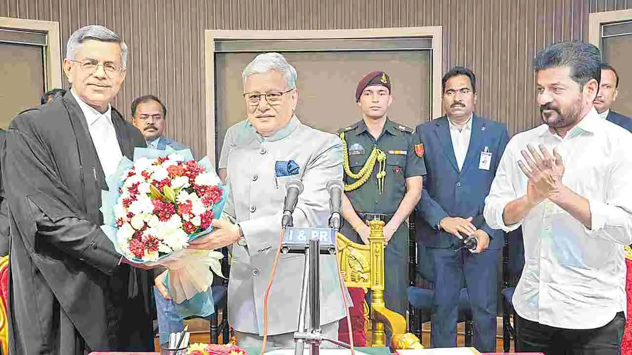Telangana High Court Chief Justice: హైకోర్టు ప్రధాన న్యాయమూర్తిగా జస్టిస్‌ ఏకే సింగ్‌ 