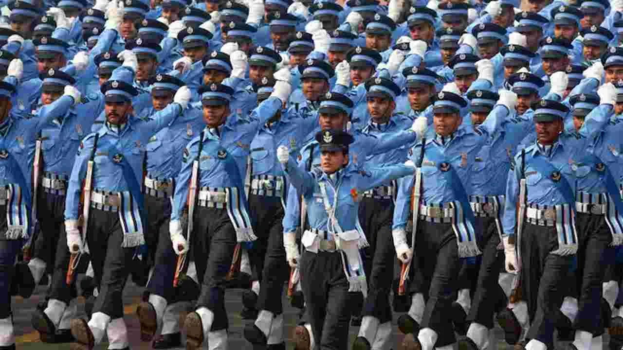 AgniVeer Vayu Jobs: 17 ఏళ్ల వారికే కేంద్రంలో జాబ్ ఆఫర్స్.. నెలకు రూ.40 వేల జీతం