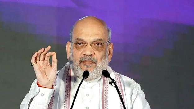 Amit Shah: ఇంగ్లిష్‌ మాట్లాడేవారు సిగ్గుపడే రోజొస్తుంది