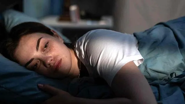 Sleep Deprivation: 7 గంటల కన్నా తక్కువసేపు నిద్రపోయేవారికి షాకింగ్ న్యూస్..!