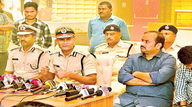  అగ్నిప్రమాదాల నివారణకు బ్రీతింగ్‌ బాల్కనీలు