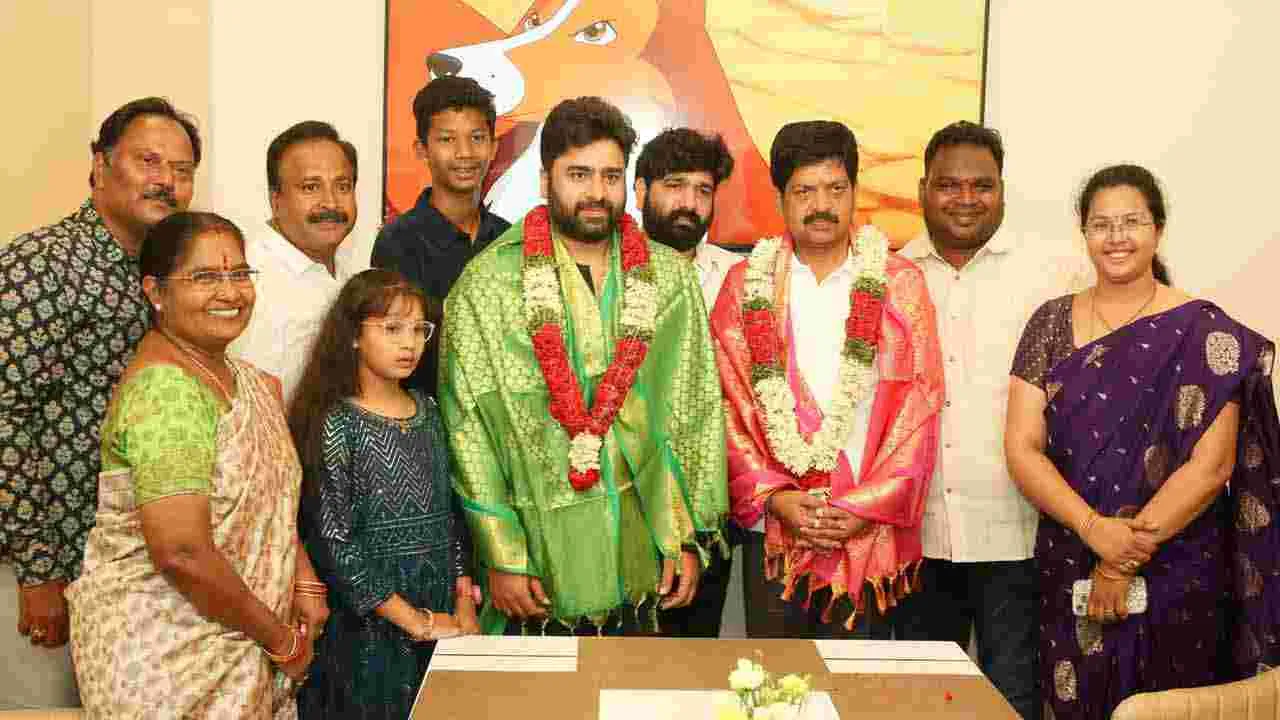 Masula Beach Festival 2025: మచిలీపట్నంలో 2కే రన్లో పాల్గొన్న భైరవం మూవీ టీం