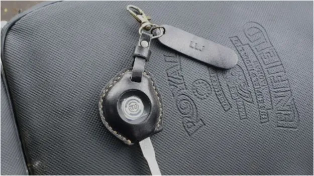 Bike Key Metal Tag:  బైక్‌ కీతో పాటు ఈ మెటల్ టాగ్ ఎందుకు ఇస్తారో తెలుసా?